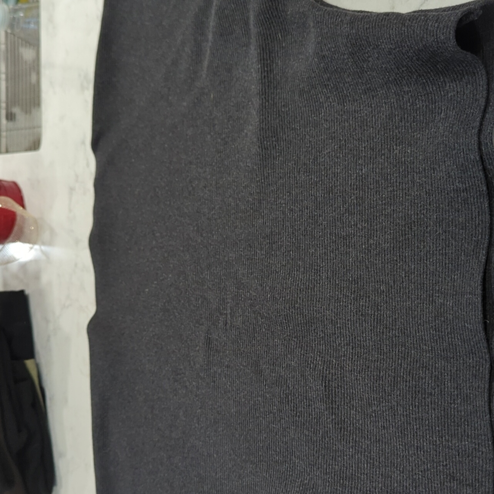 Ralph Lauren pullover top fitted at waist  wide sleeve tapering excellent condit